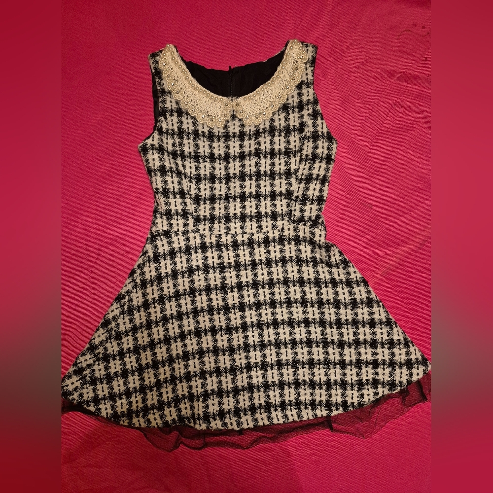Chic Black and White Kids Dress